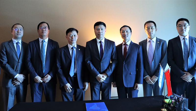 拜会中国驻洪都拉斯大使于波.jpg