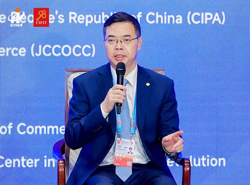 陈观福代表中国电建参加第二十四届中国国际贸易投资洽谈会 (3).jpg