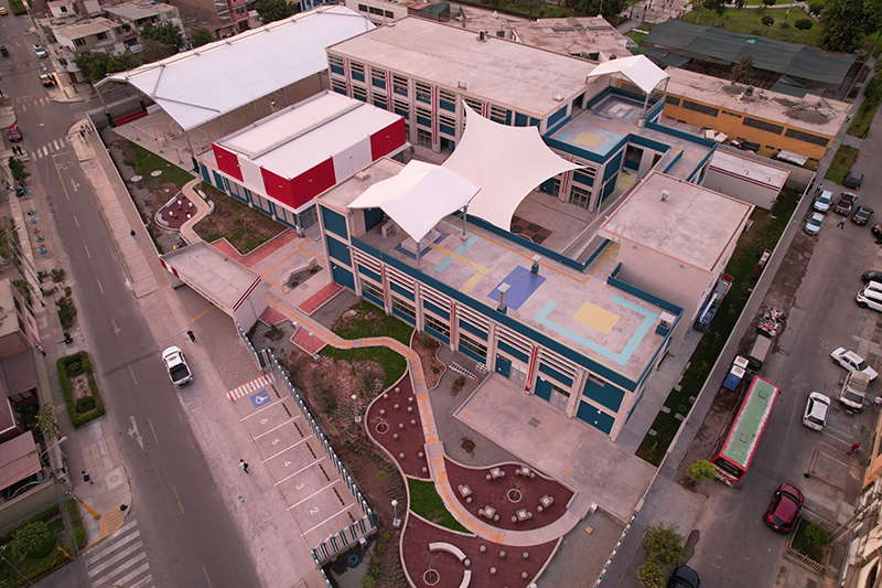 学校照片.jpg