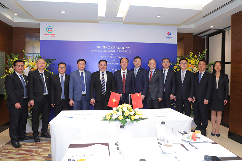 丁焰章出席越南风电群项目签约仪式并调研指导越南国别工作.JPG