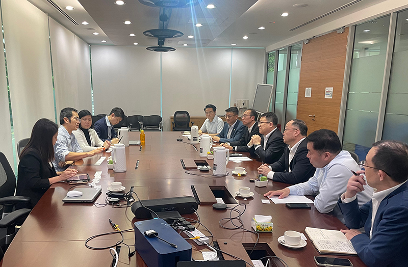 03 拜会新加坡能源市场管理局局长.jpg