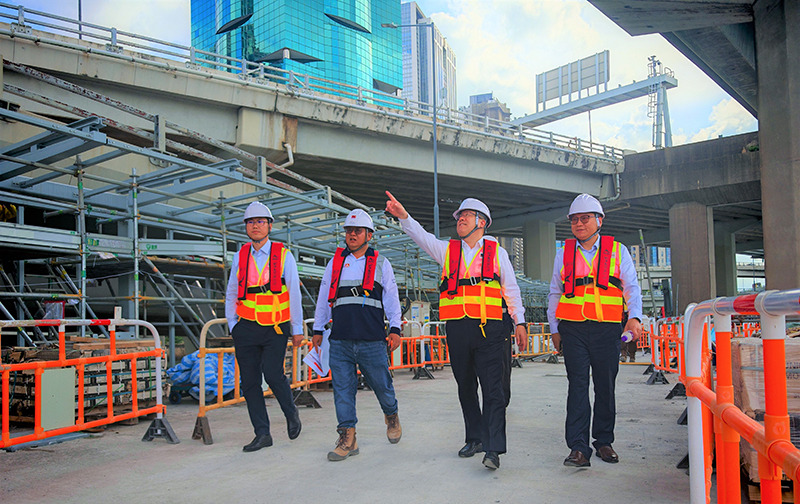 20250521下午-王小军现场调研香港东区走廊项目3.jpg