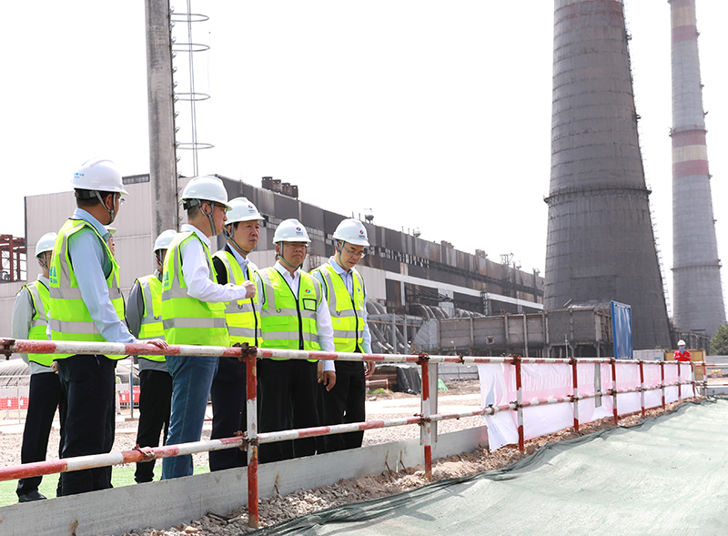 丁焰章深入公司承建的阿拉木图2号电站项目现场调研.jpg