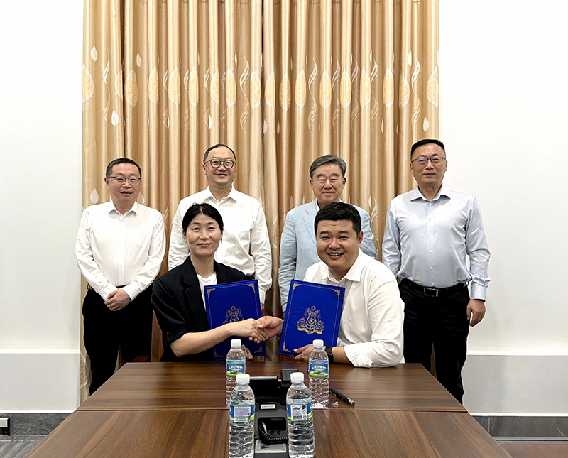4.与KPS公司签署合作协议.jpg