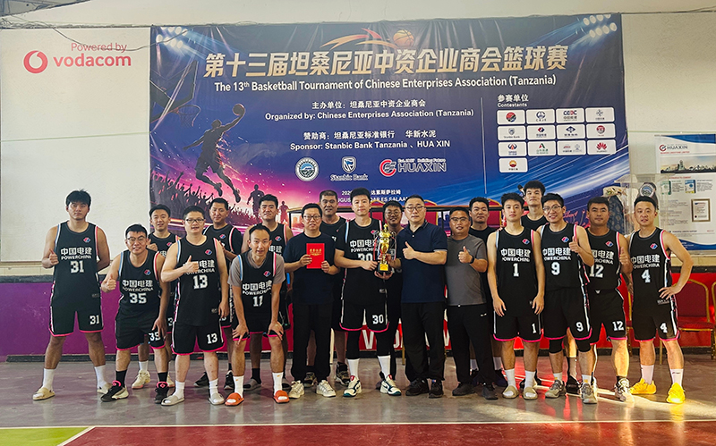 参赛队员合影.jpg